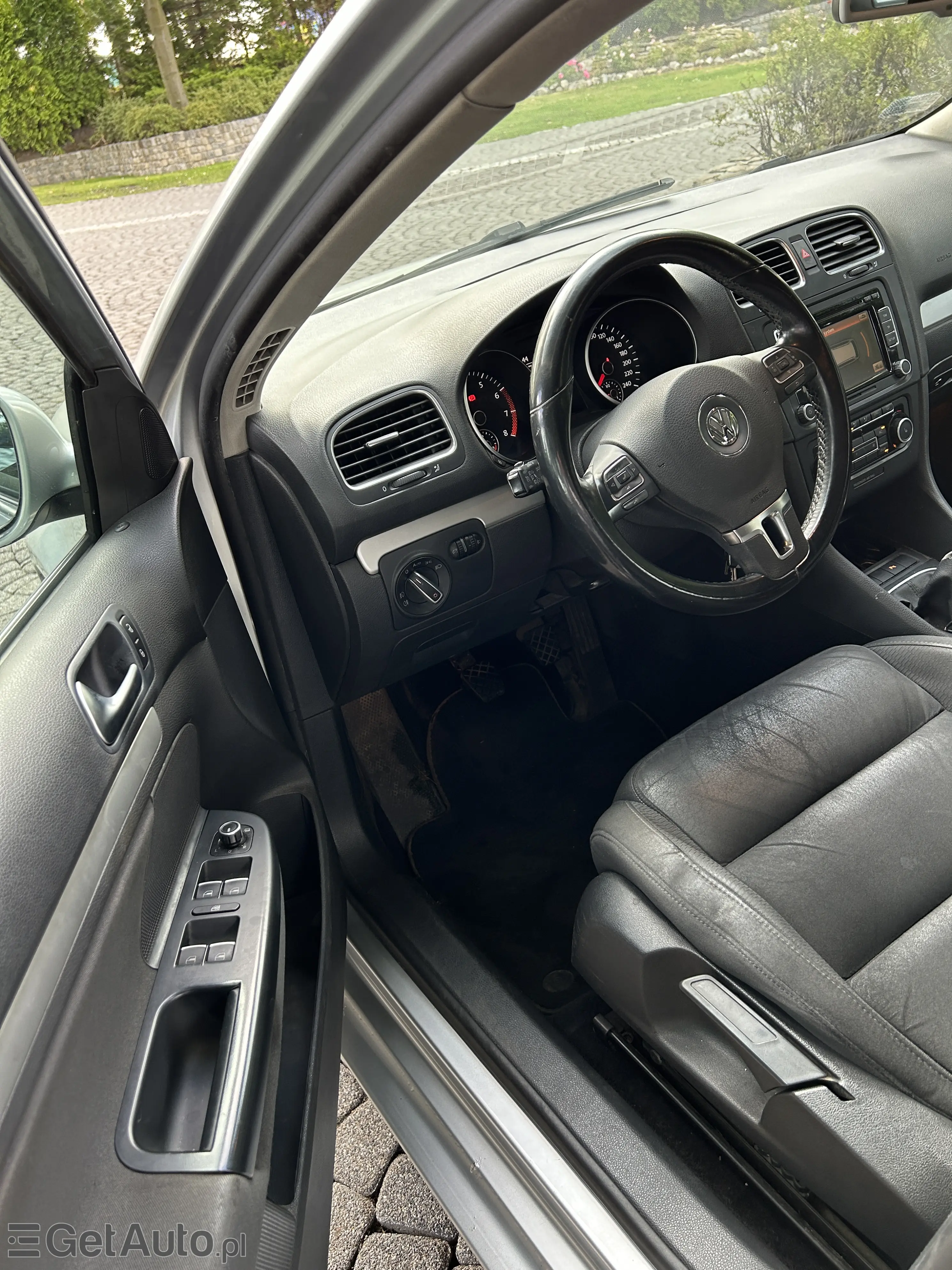 VOLKSWAGEN Golf Highline