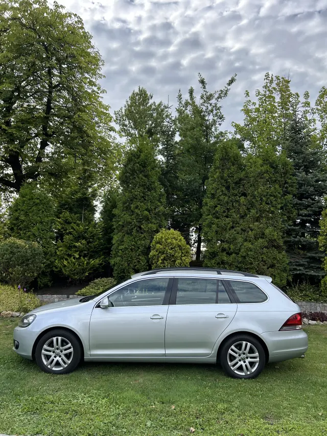 VOLKSWAGEN Golf Highline