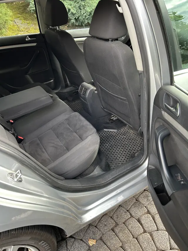 VOLKSWAGEN Golf Highline