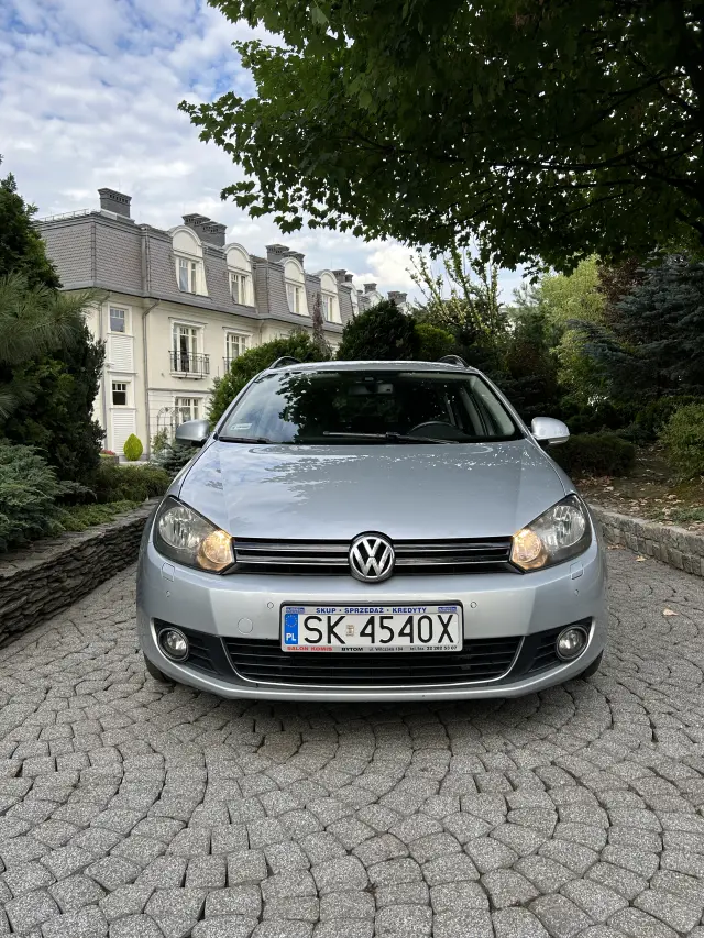 VOLKSWAGEN Golf Highline