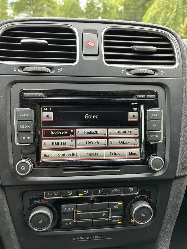 VOLKSWAGEN Golf Highline