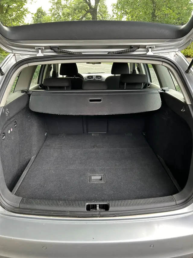 VOLKSWAGEN Golf Highline