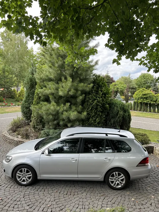 VOLKSWAGEN Golf Highline