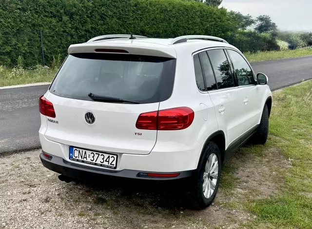 VOLKSWAGEN Tiguan Sport & Style