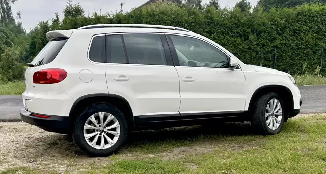 VOLKSWAGEN Tiguan Sport & Style