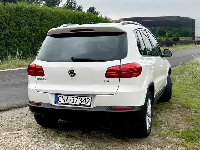 VOLKSWAGEN Tiguan Sport & Style