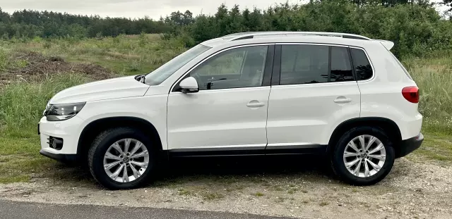 VOLKSWAGEN Tiguan Sport & Style