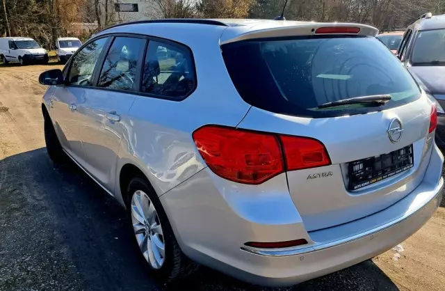 OPEL Astra 