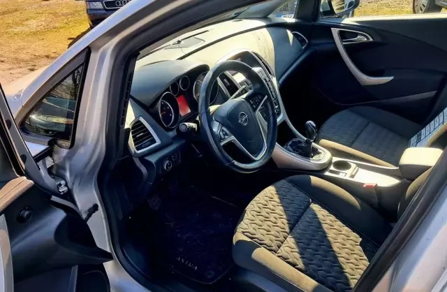 OPEL Astra 