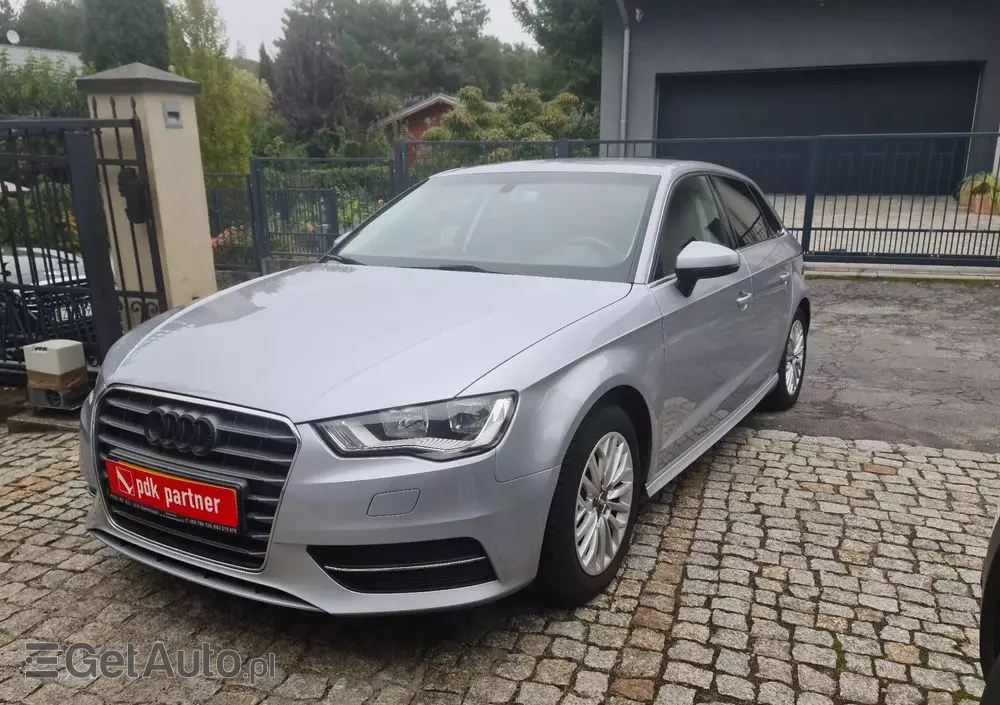 AUDI A3 1.6 TDI clean diesel Attraction