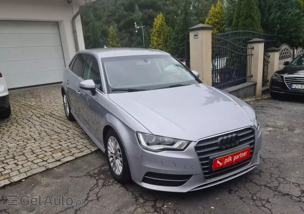 AUDI A3 1.6 TDI clean diesel Attraction