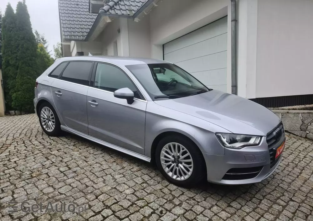 AUDI A3 1.6 TDI clean diesel Attraction