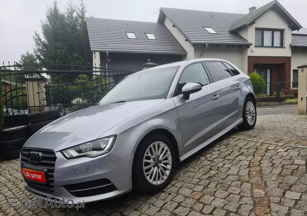 AUDI A3 1.6 TDI clean diesel Attraction