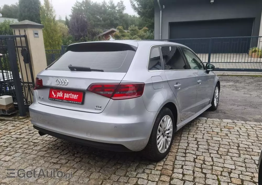 AUDI A3 1.6 TDI clean diesel Attraction