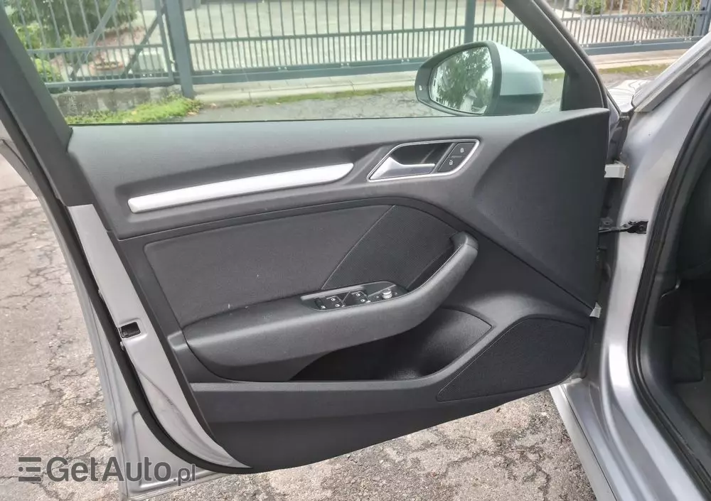 AUDI A3 1.6 TDI clean diesel Attraction