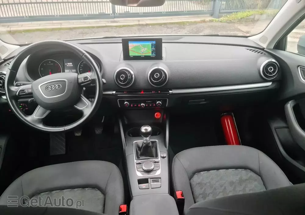 AUDI A3 1.6 TDI clean diesel Attraction