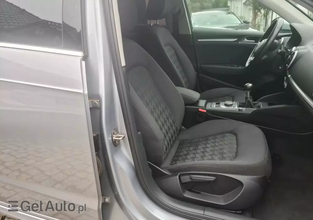 AUDI A3 1.6 TDI clean diesel Attraction