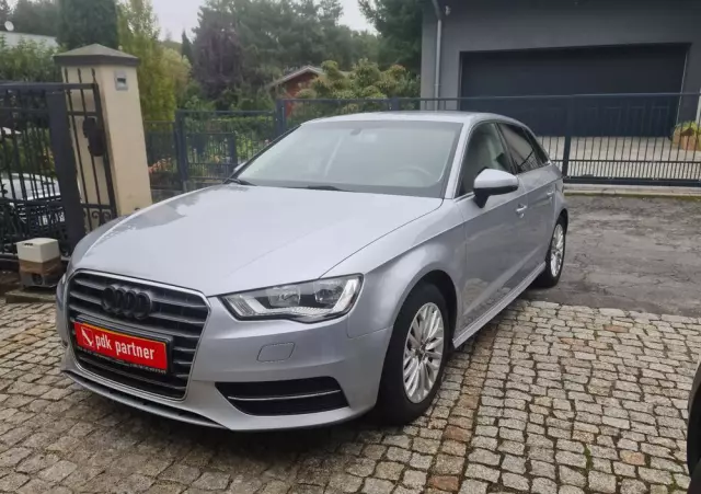 AUDI A3 1.6 TDI clean diesel Attraction