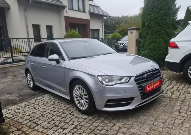 AUDI A3 1.6 TDI clean diesel Attraction