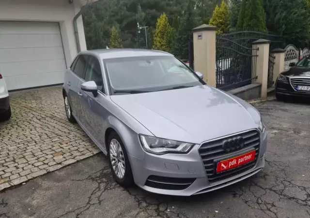 AUDI A3 1.6 TDI clean diesel Attraction