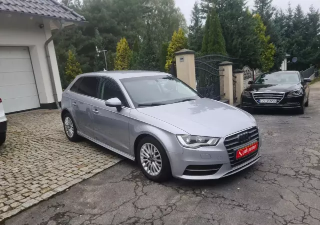 AUDI A3 1.6 TDI clean diesel Attraction