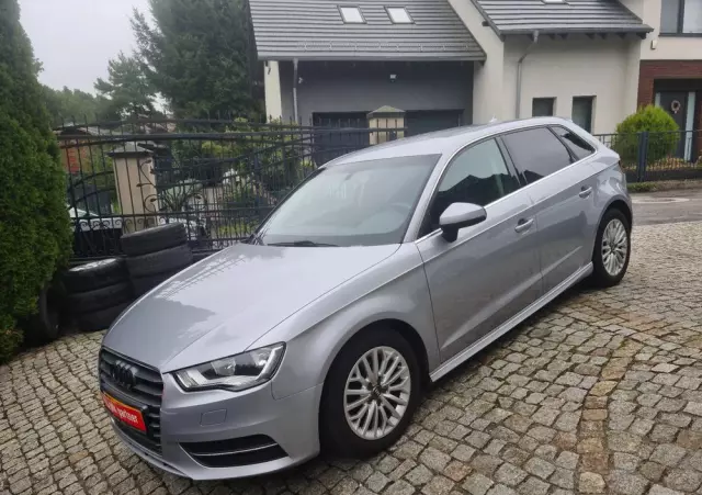 AUDI A3 1.6 TDI clean diesel Attraction