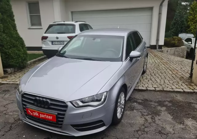 AUDI A3 1.6 TDI clean diesel Attraction