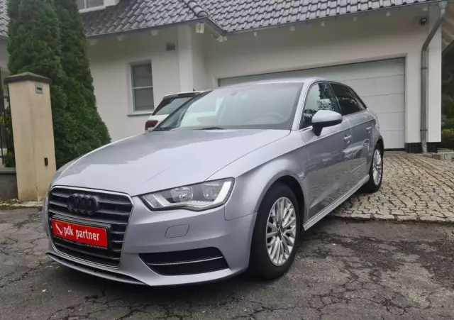 AUDI A3 1.6 TDI clean diesel Attraction