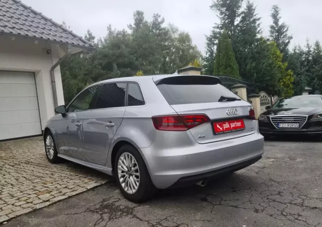 AUDI A3 1.6 TDI clean diesel Attraction