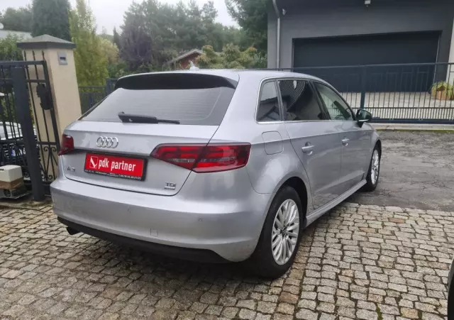 AUDI A3 1.6 TDI clean diesel Attraction