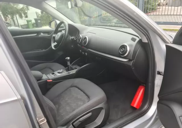 AUDI A3 1.6 TDI clean diesel Attraction