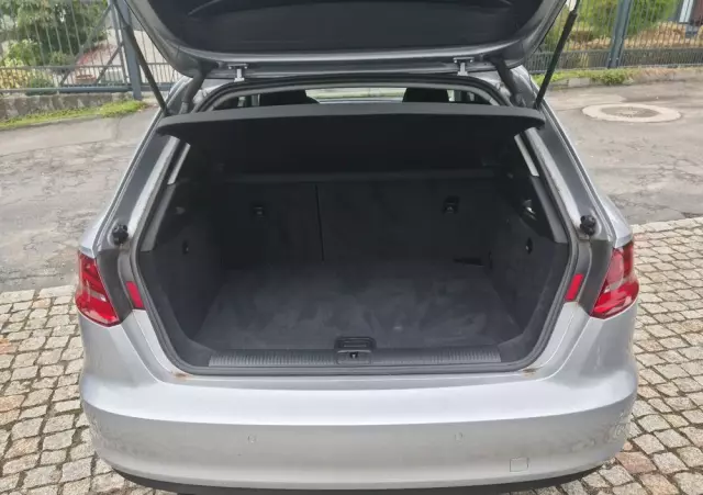 AUDI A3 1.6 TDI clean diesel Attraction