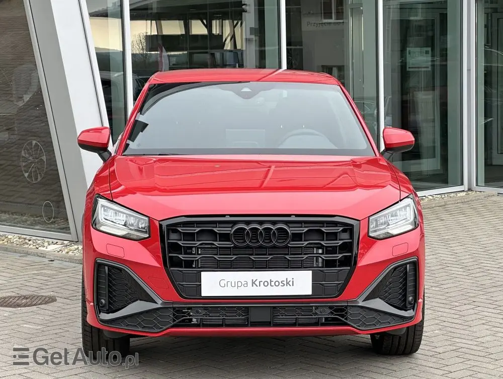 AUDI Q2 