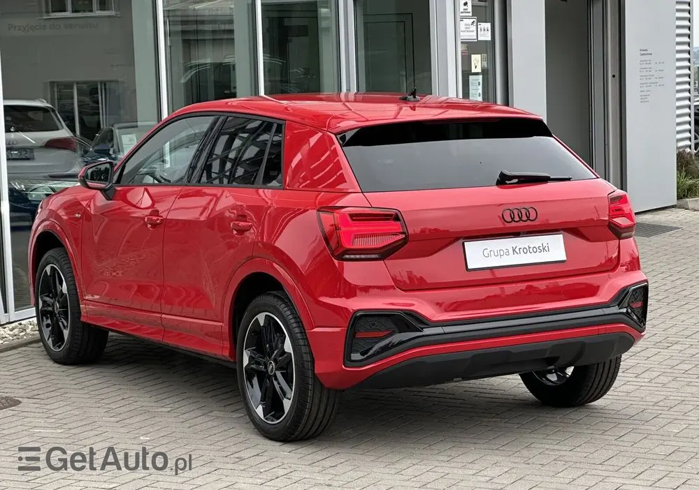 AUDI Q2 