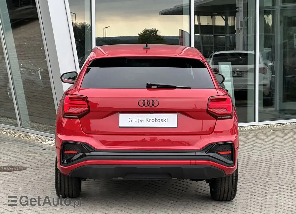 AUDI Q2 