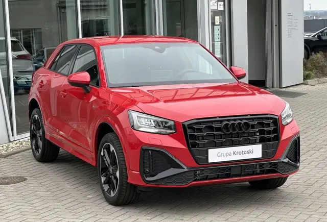 AUDI Q2 