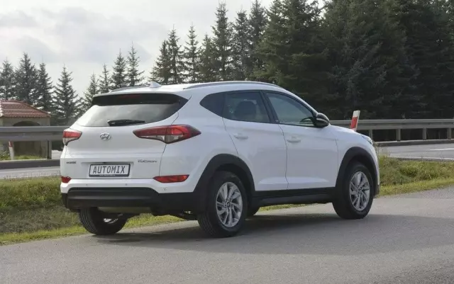 HYUNDAI Tucson 1.6 GDI BlueDrive GO 2WD