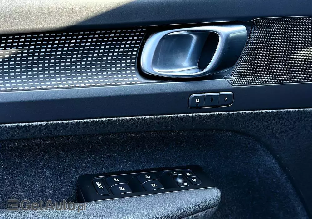 VOLVO XC 40 T5 AWD Geartronic R-Design