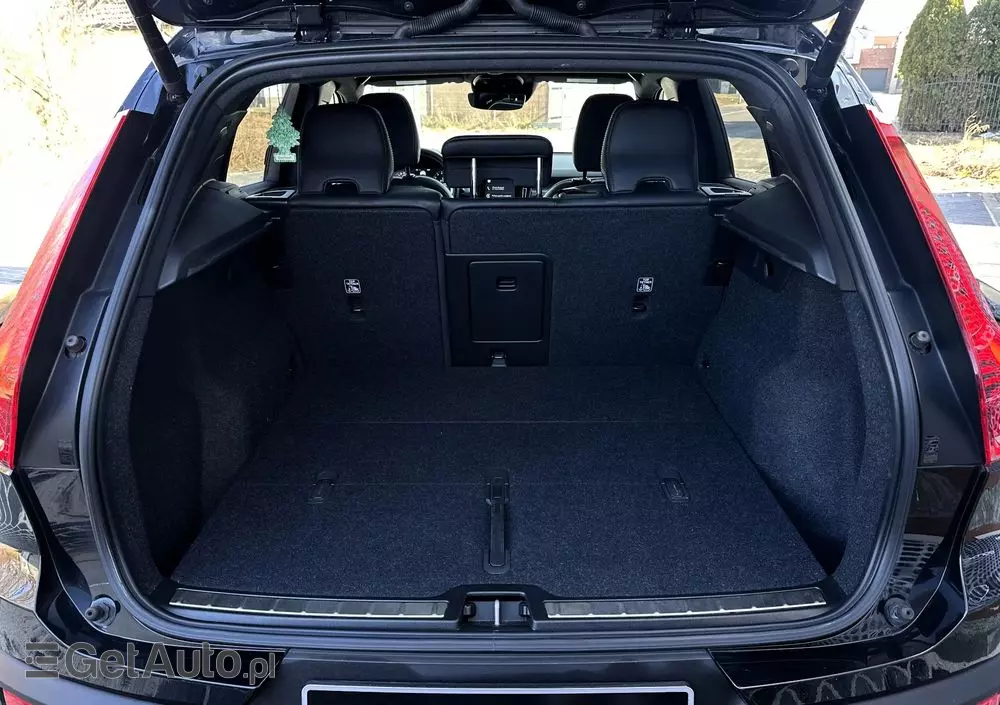 VOLVO XC 40 T5 AWD Geartronic R-Design