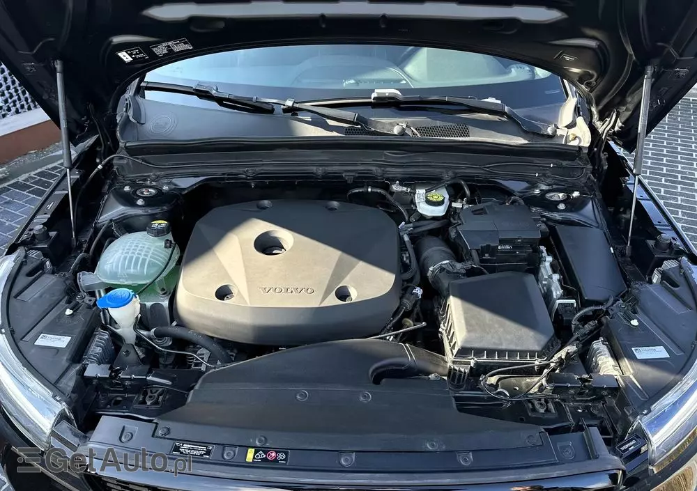 VOLVO XC 40 T5 AWD Geartronic R-Design