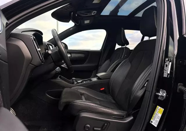 VOLVO XC 40 T5 AWD Geartronic R-Design