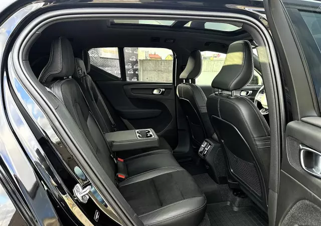 VOLVO XC 40 T5 AWD Geartronic R-Design