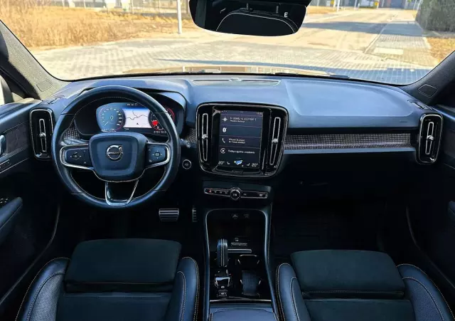 VOLVO XC 40 T5 AWD Geartronic R-Design