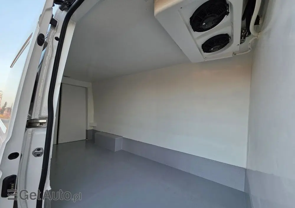 VOLKSWAGEN Crafter 177km maxi /chlodnia / mroznia / thermo king / salon polska 
