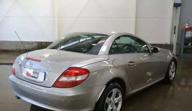 MERCEDES-BENZ SLK 