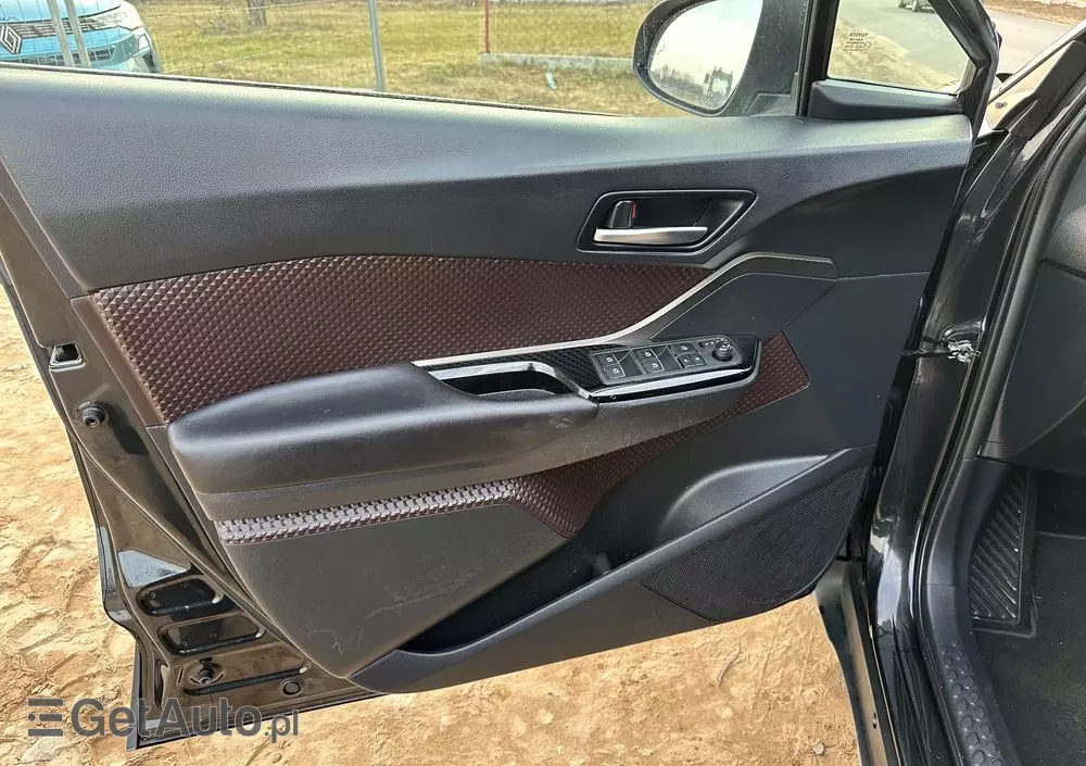 TOYOTA C-HR 1.8 Hybrid Executive