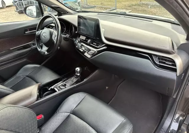 TOYOTA C-HR 1.8 Hybrid Executive