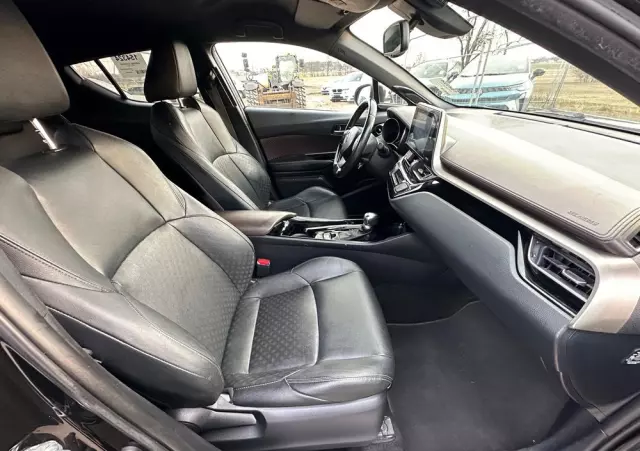 TOYOTA C-HR 1.8 Hybrid Executive