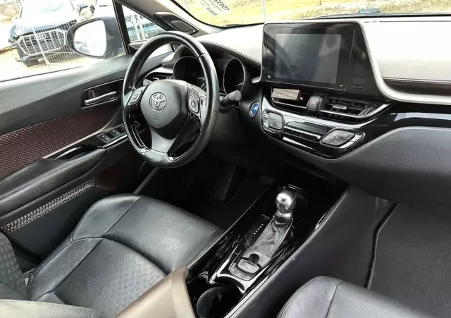 TOYOTA C-HR 1.8 Hybrid Executive