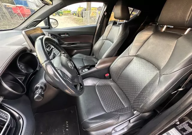 TOYOTA C-HR 1.8 Hybrid Executive